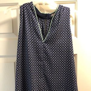 Vince Camuto blue geo print tunic top